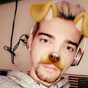 Meet your Posher, Nathan